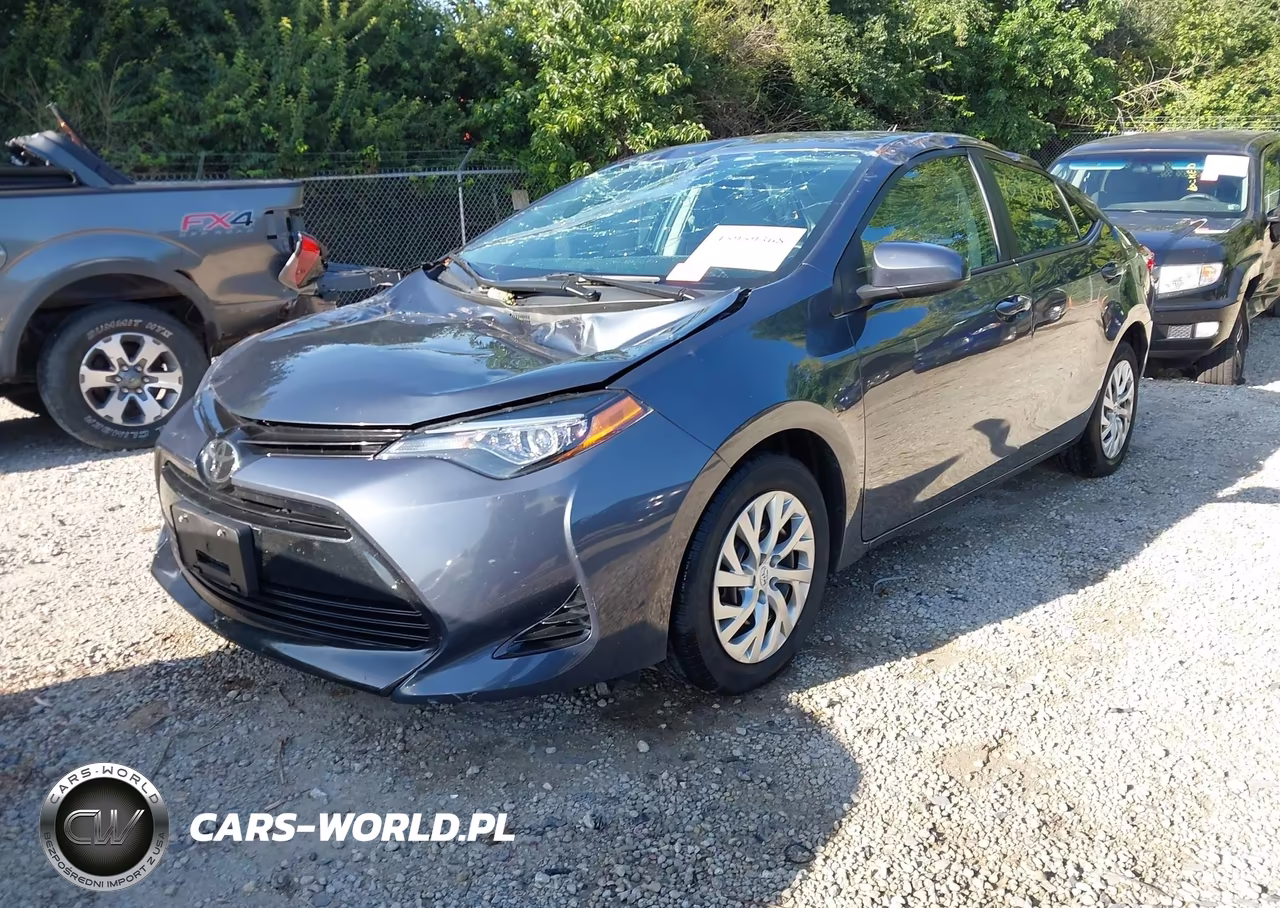 2017 Toyota Corolla Le VIN:2T1BURHE3HC935841 - 2