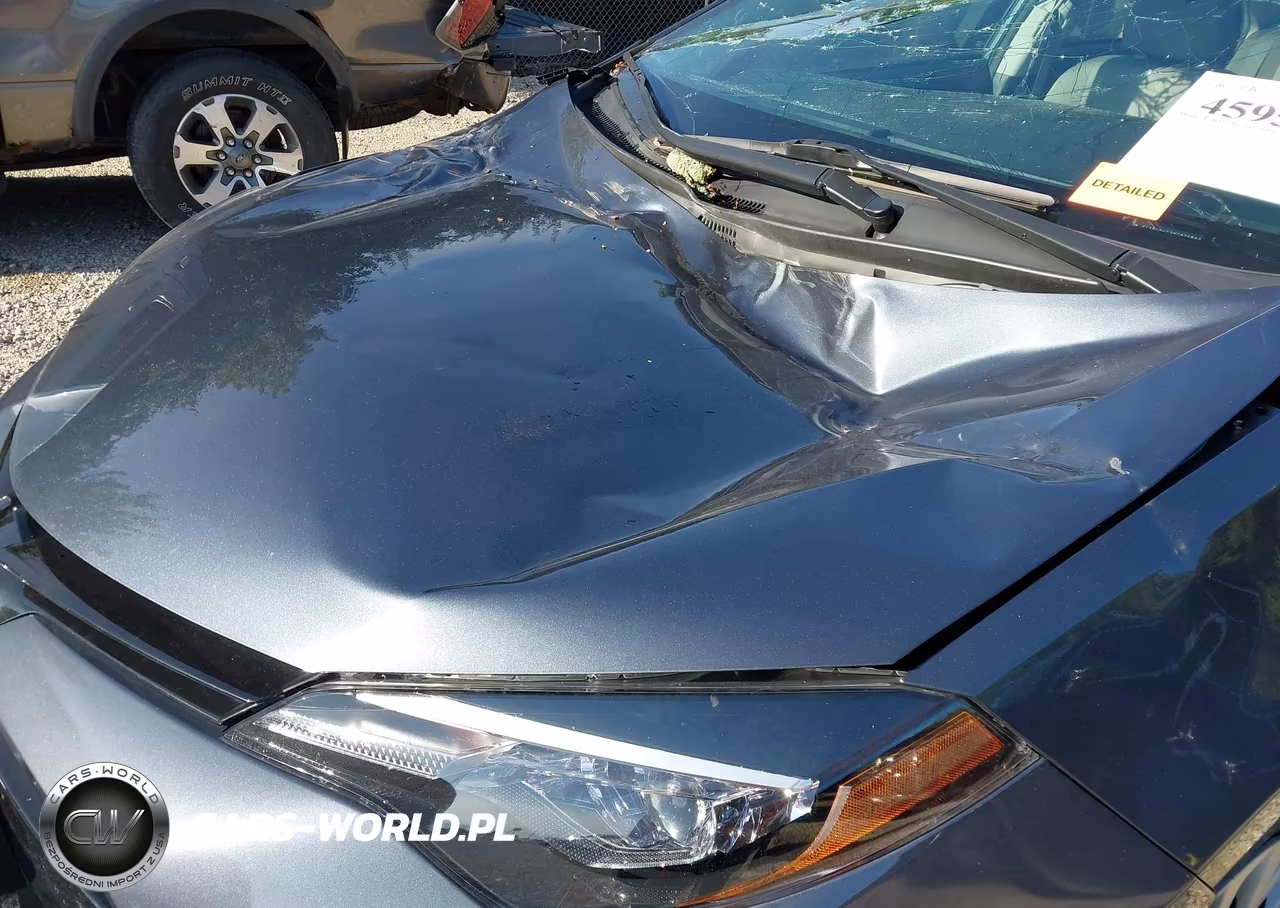 2017 Toyota Corolla Le VIN:2T1BURHE3HC935841 - 6