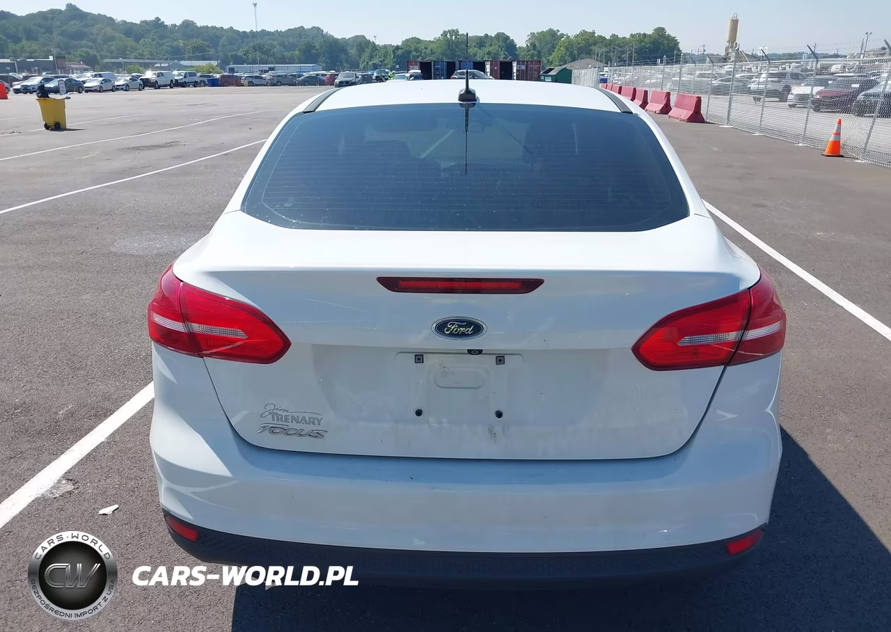 2017 Ford Focus S VIN:1FADP3E29HL257943 - 13