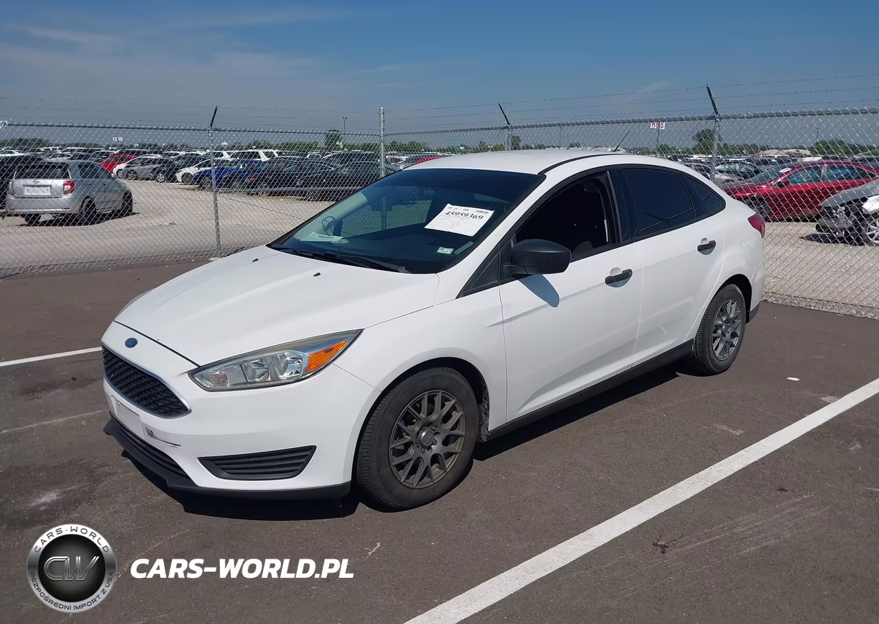 2017 Ford Focus S VIN:1FADP3E29HL257943 - 2