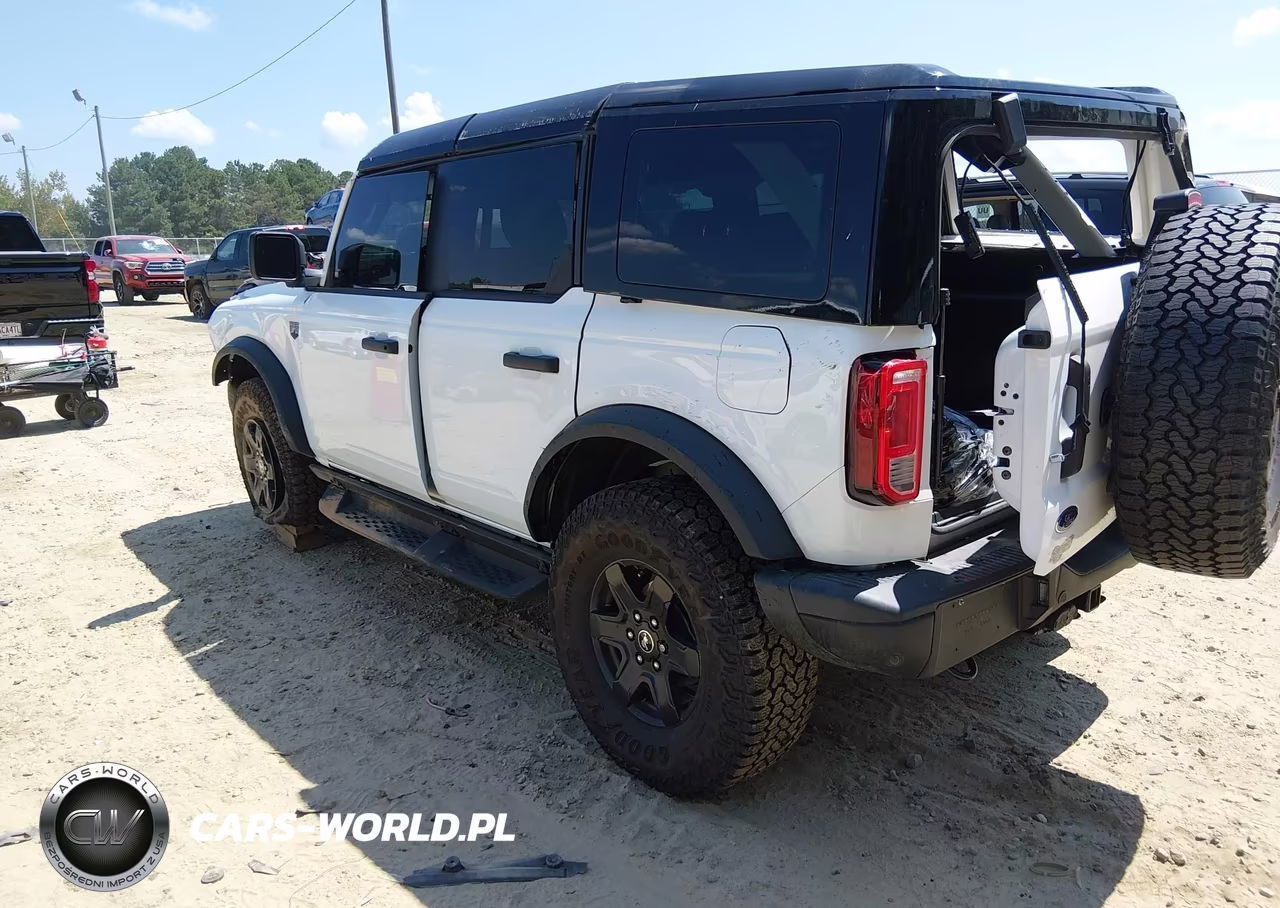 2025 Ford Bronco Big Bend VIN:1FMEE7BHXSLB84122 - 3