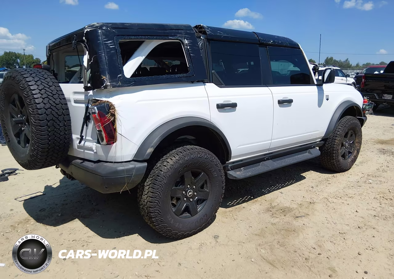 2025 Ford Bronco Big Bend VIN:1FMEE7BHXSLB84122 - 4