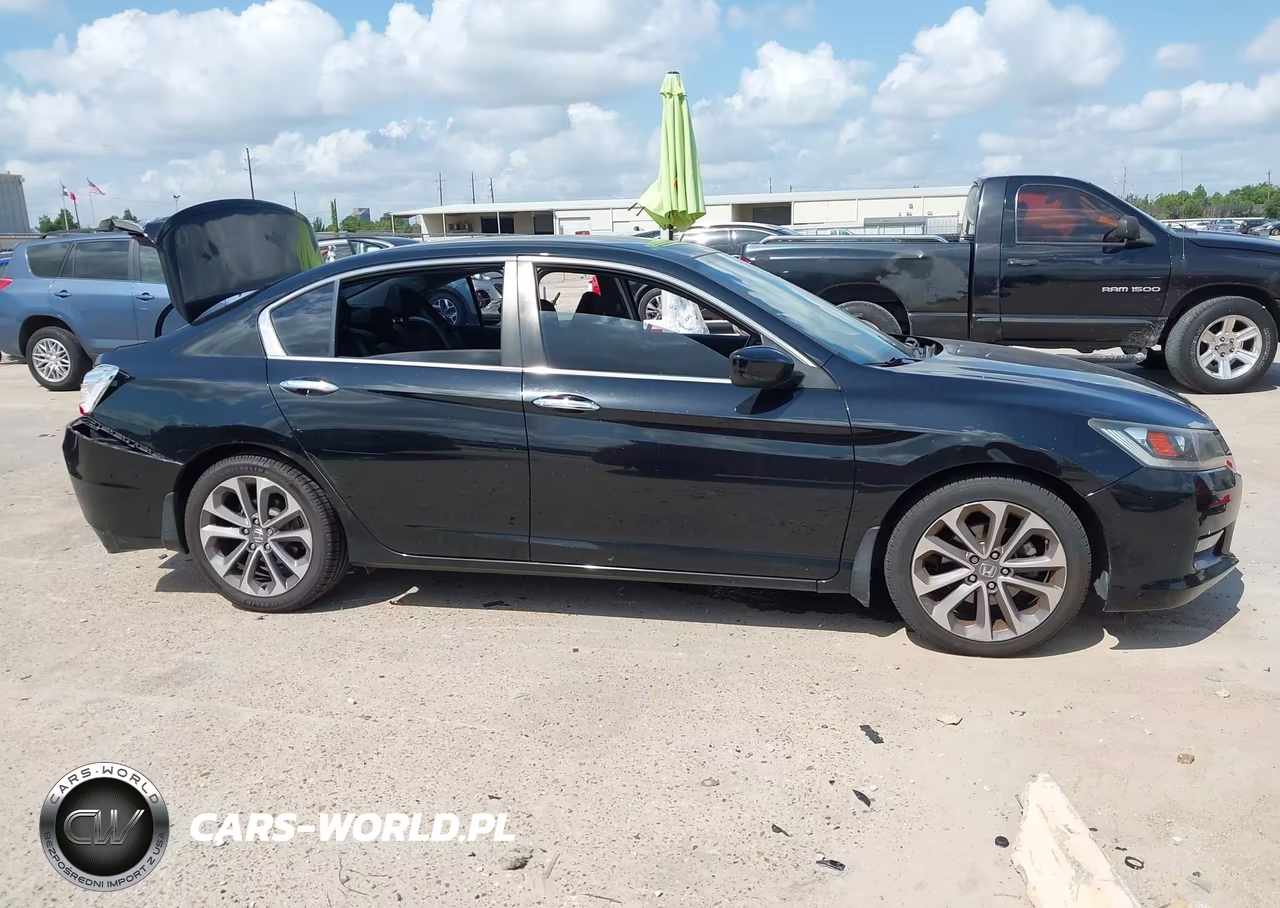2014 Honda Accord Sport VIN:1HGCR2F57EA044050 - 13