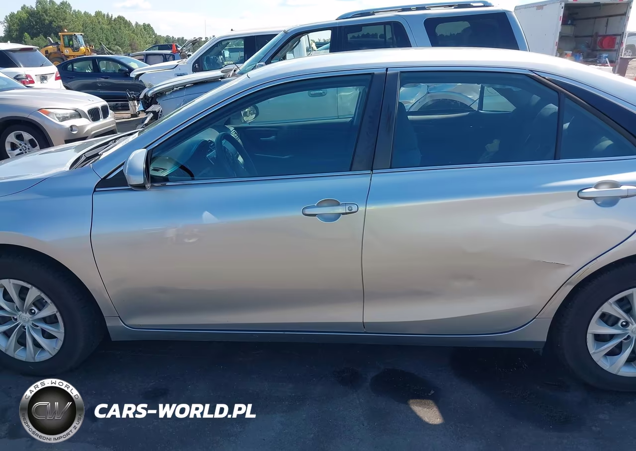 2016 Toyota Camry Le VIN:4T1BF1FK3GU175332 - 14