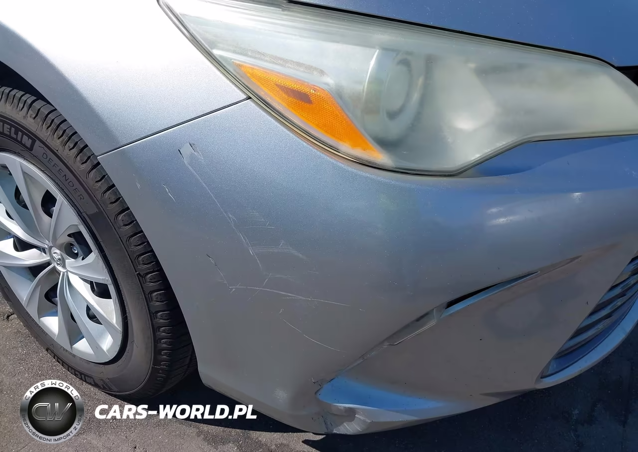 2016 Toyota Camry Le VIN:4T1BF1FK3GU175332 - 18