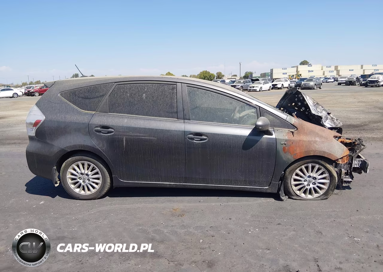 2014 Toyota Prius V Three VIN:JTDZN3EU6EJ000267 - 12
