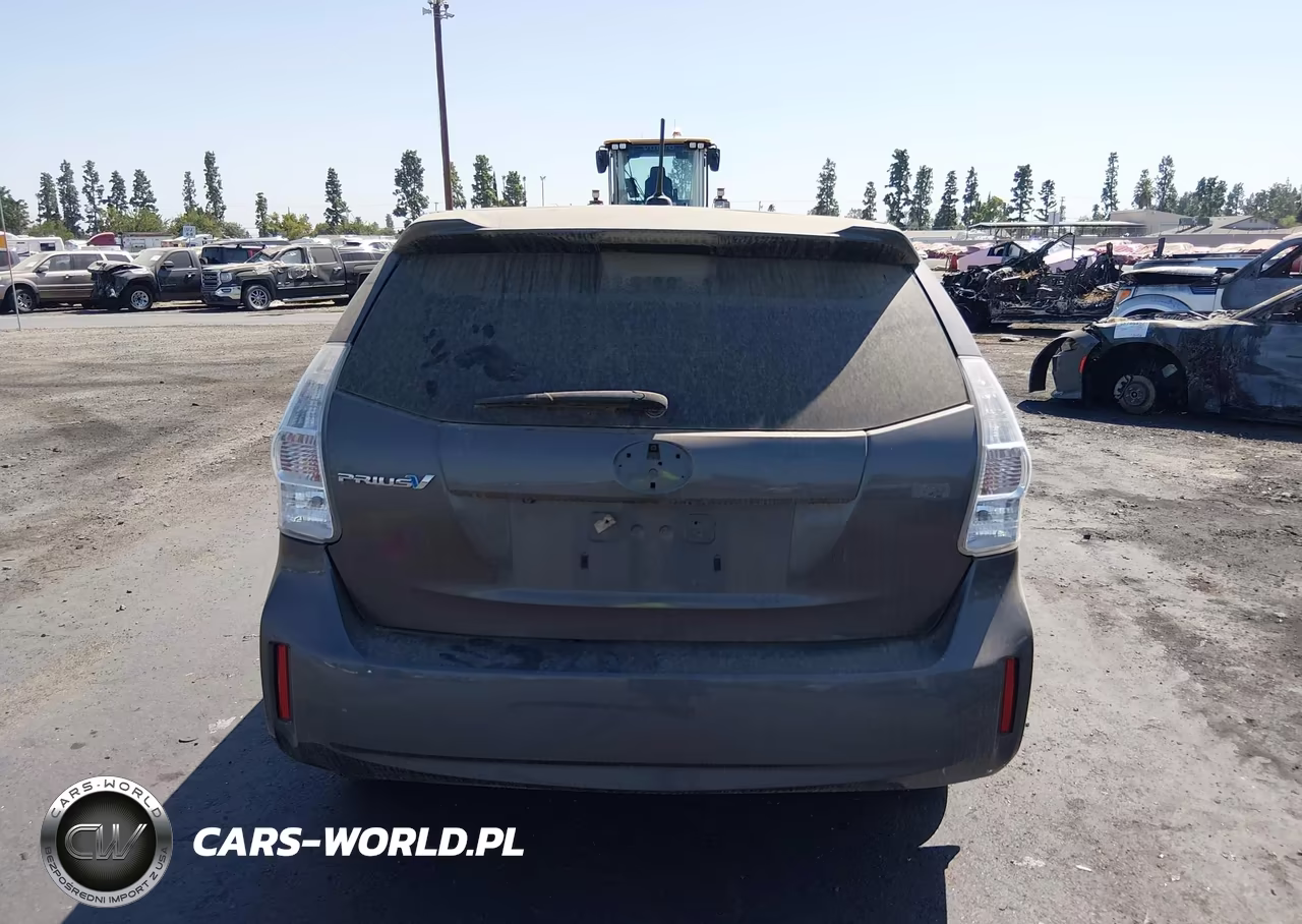 2014 Toyota Prius V Three VIN:JTDZN3EU6EJ000267 - 15