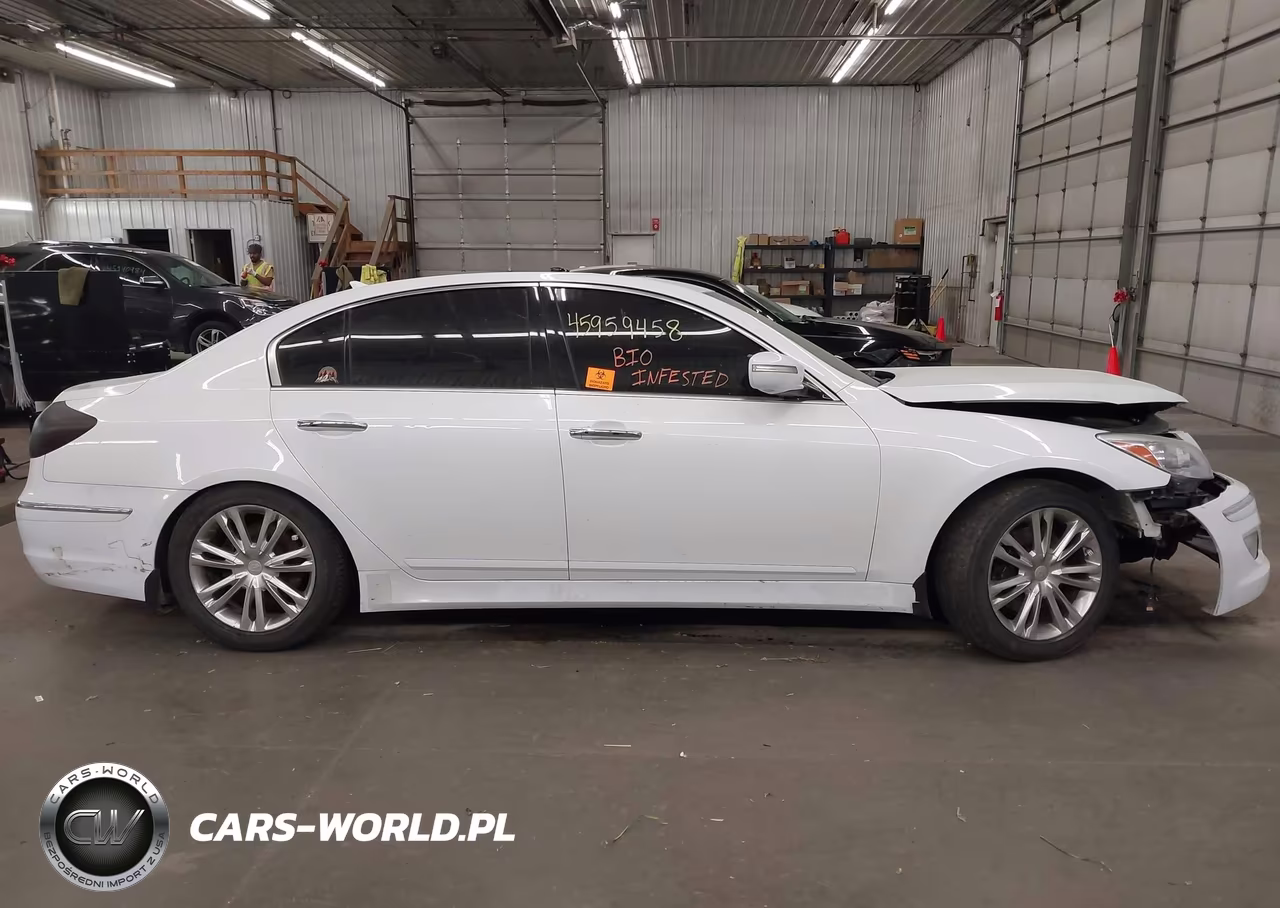 2014 Hyundai Genesis 3.8 VIN:KMHGC4DD7EU260644 - 14