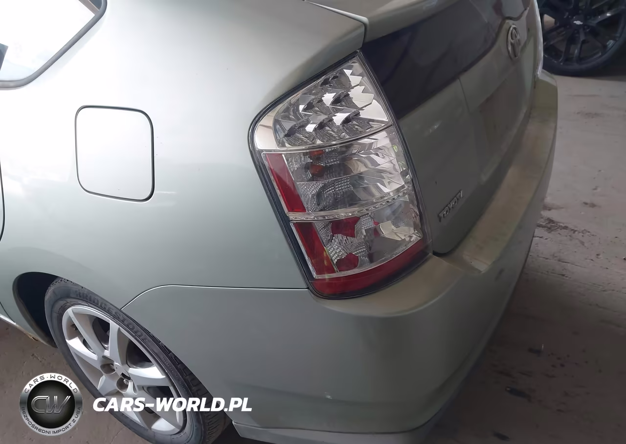 2007 Toyota Prius Touring VIN:JTDKB20U477584163 - 6