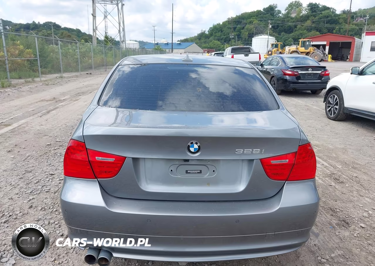 2011 BMW 328I xDrive VIN:WBAPK5C56BF122002 - 13