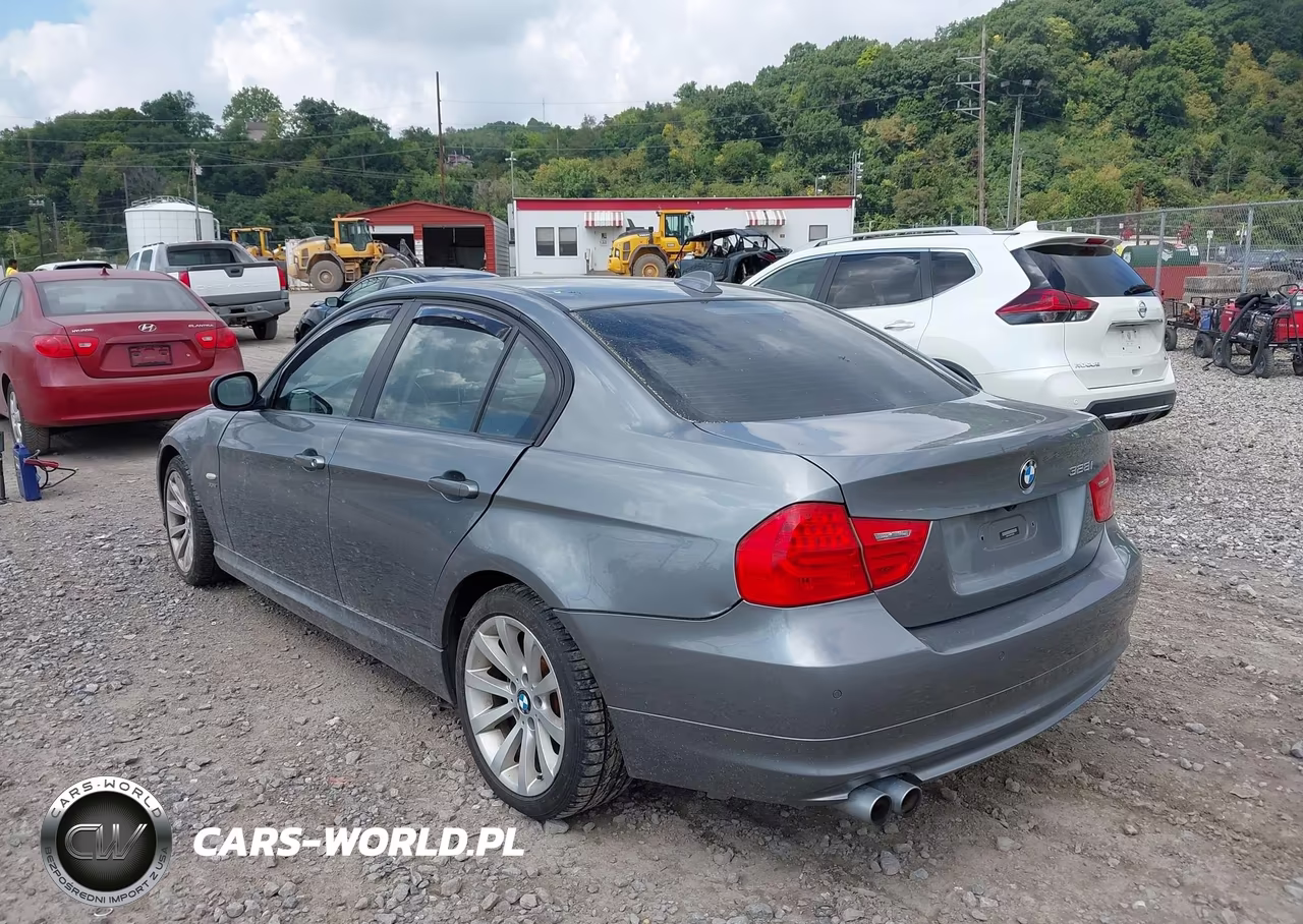 2011 BMW 328I xDrive VIN:WBAPK5C56BF122002 - 3