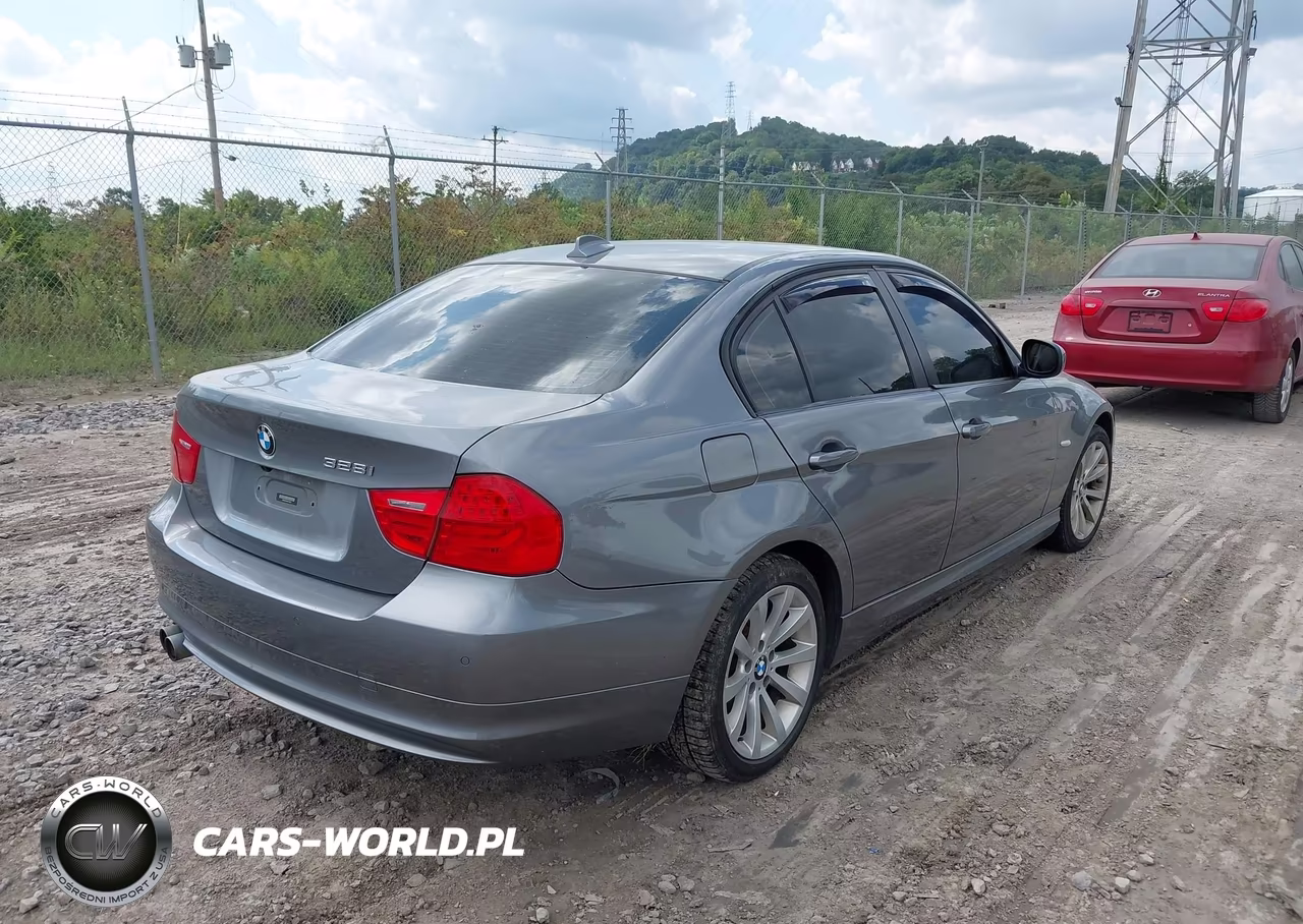 2011 BMW 328I xDrive VIN:WBAPK5C56BF122002 - 4