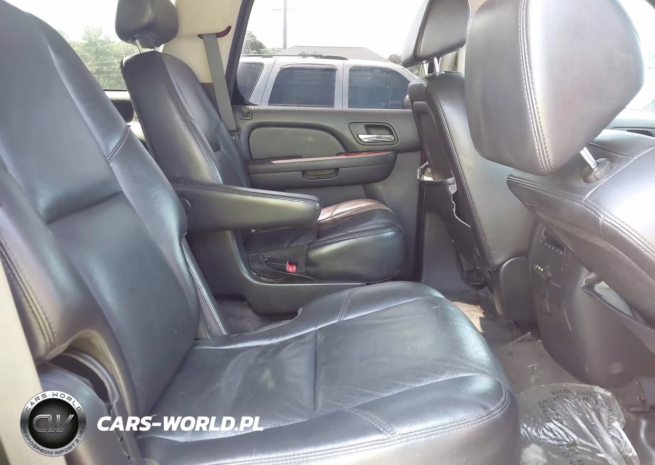 2009 Chevrolet Tahoe Ltz VIN:1GNFC330X9R132682 - 8