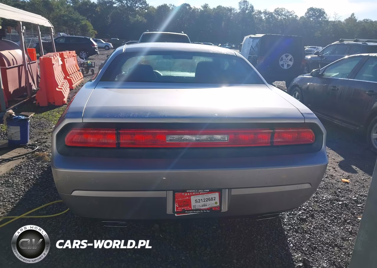 2014 Dodge Challenger Sxt VIN:2C3CDYAG1EH251306 - 16