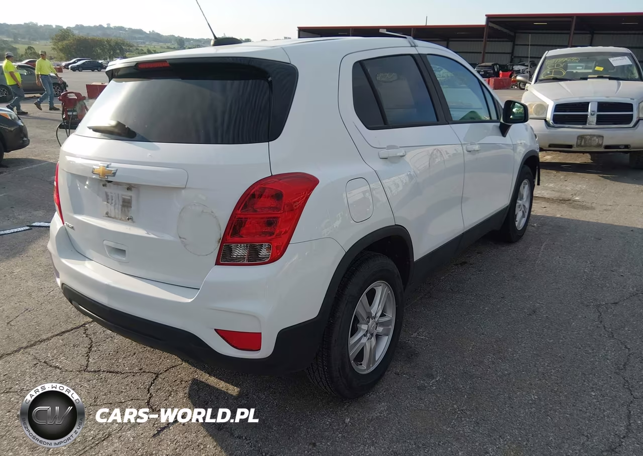 2021 Chevrolet Trax Fwd Ls VIN:KL7CJKSB2MB307861 - 4