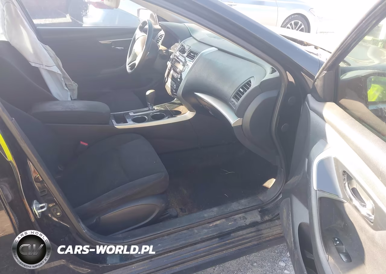 2014 Nissan Altima 2.5 S VIN:1N4AL3AP5EN364343 - 5