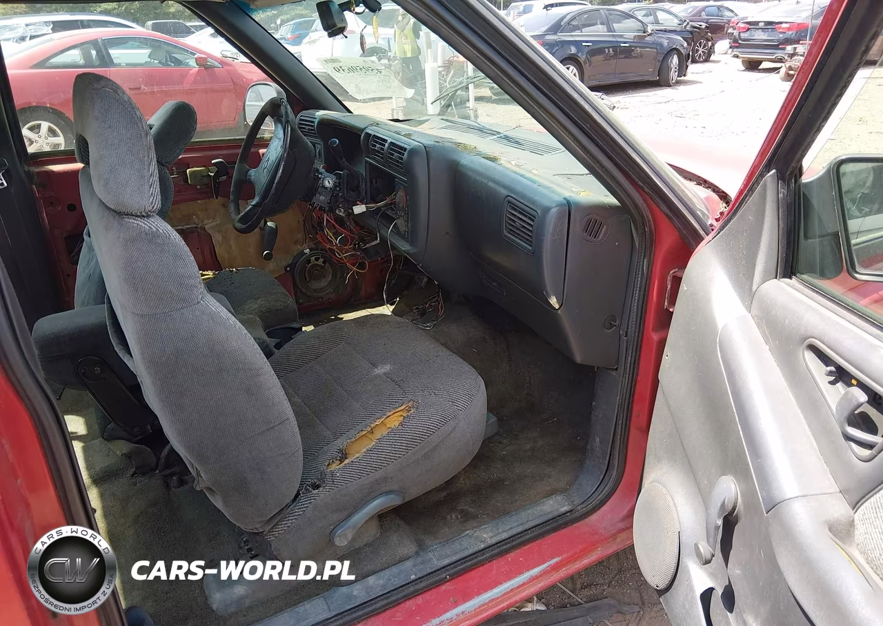 1996 Chevrolet S Truck S10 VIN:1GCCS19X0T8137121 - 5
