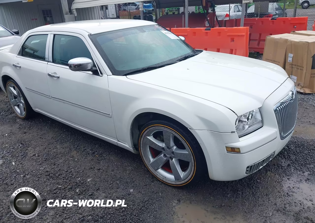 2007 Chrysler 300 VIN:2C3KA43R17H710736 - 1