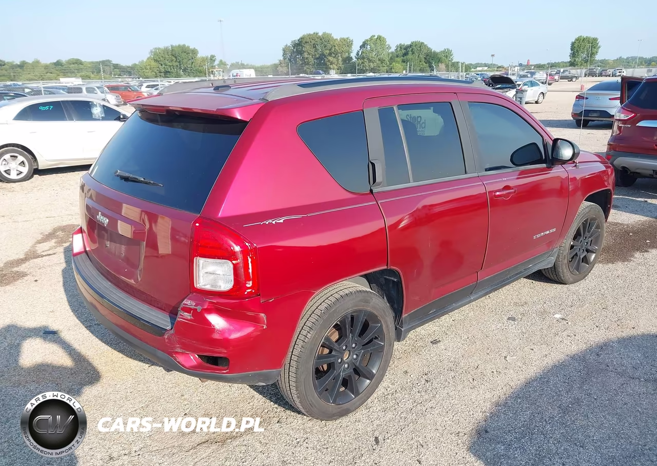 2012 Jeep Compass Latitude VIN:1C4NJCEB5CD678187 - 4