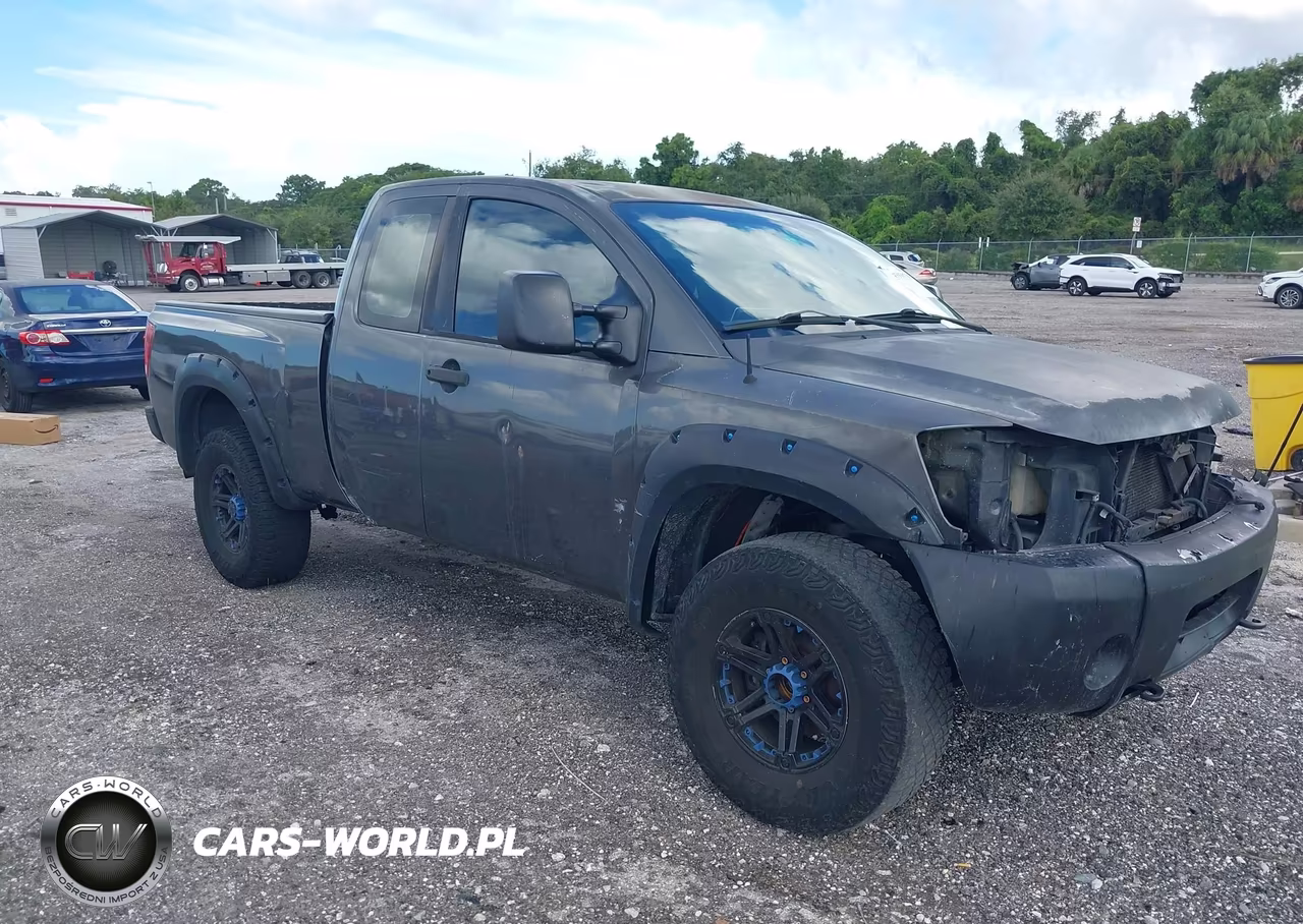 2005 Nissan Titan Xe – zdjęcie 1 z 12