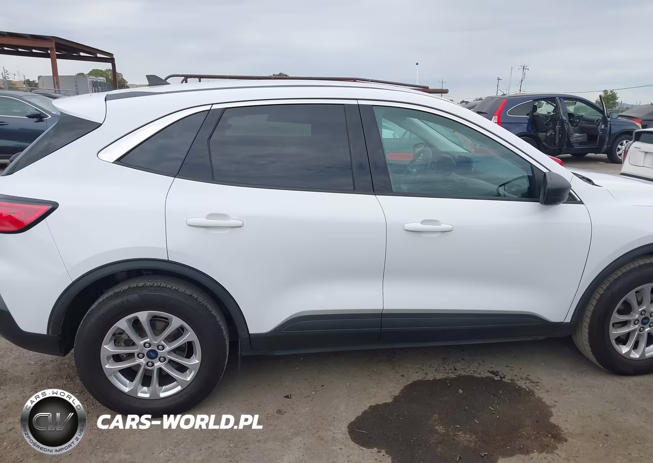 2022 Ford Escape Se VIN:1FMCU9G69NUA66140 - 13