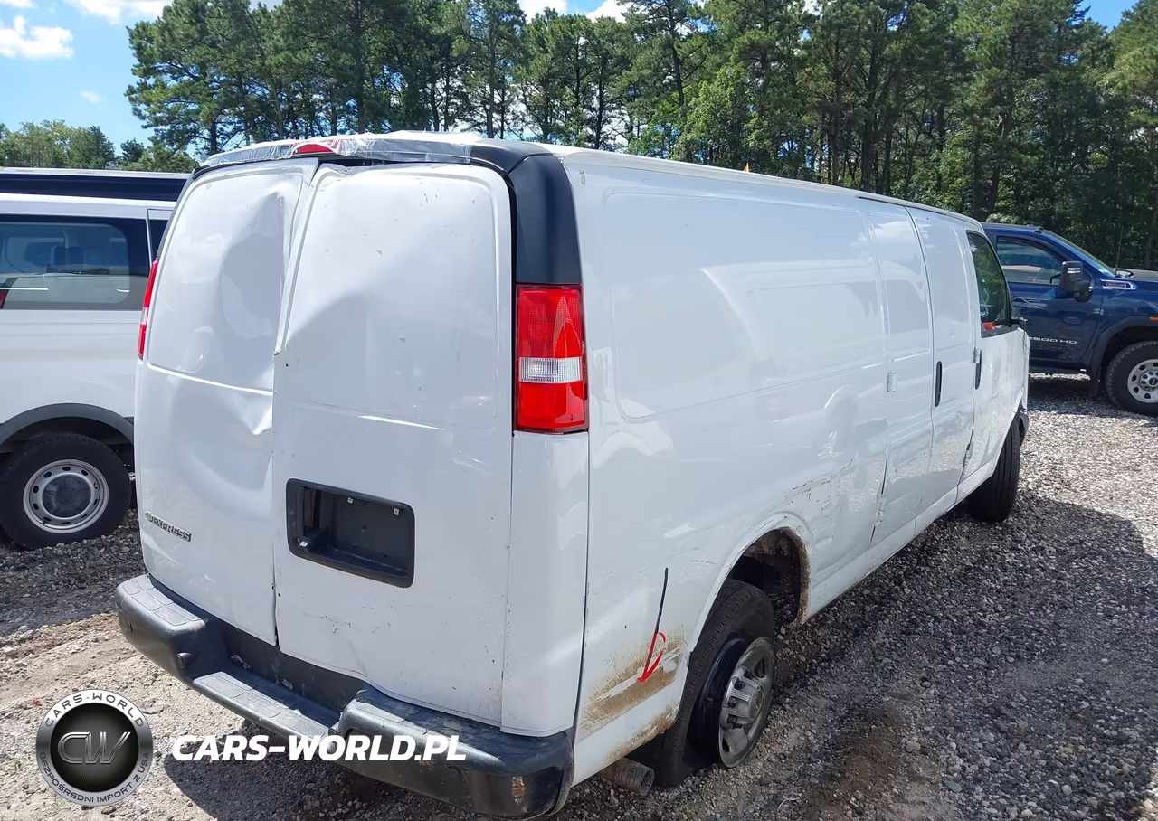 2025 Chevrolet Express Cargo Rwd 2500 Extended Wheelbase Wt VIN:1GCWGBFP7S1134815 - 4