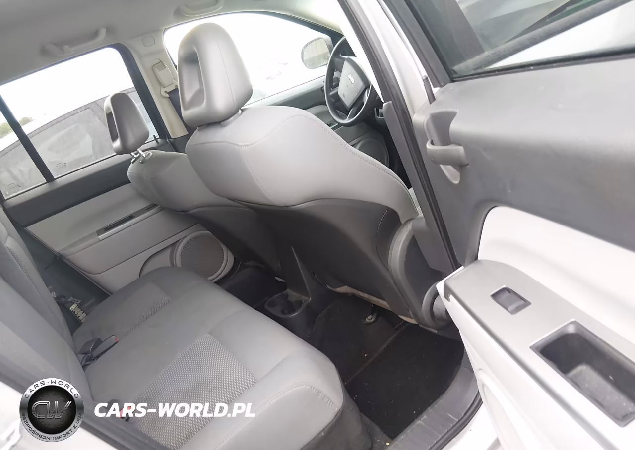 2007 Jeep Compass Sport VIN:1J8FT47W47D105929 - 8