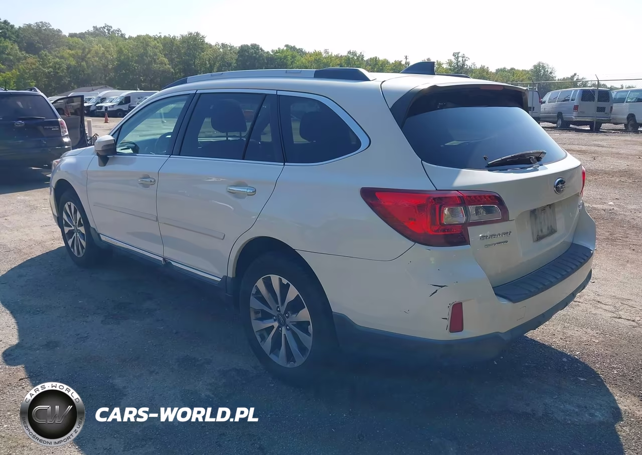 2017 Subaru Outback 3.6R Touring VIN:4S4BSETC4H3388328 - 3
