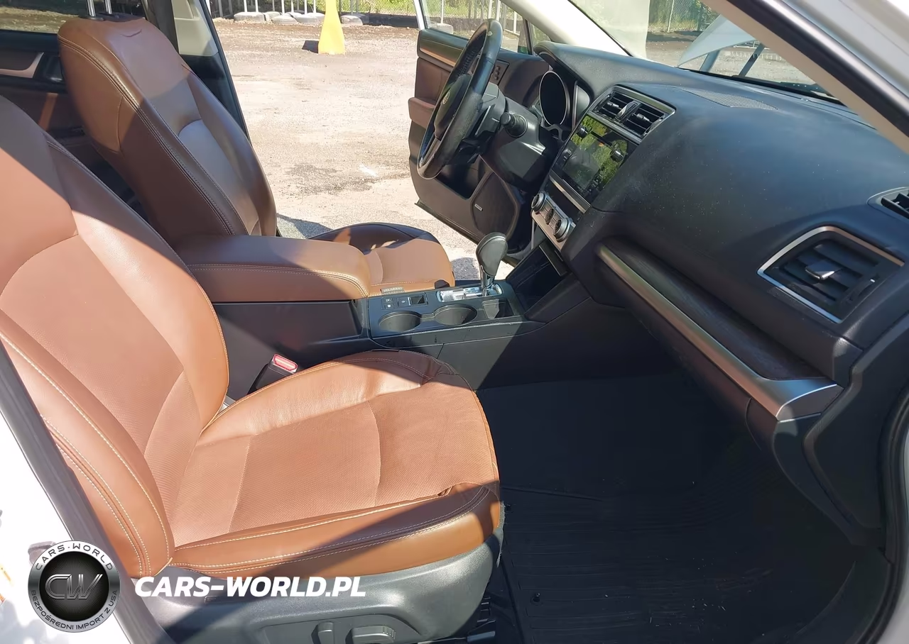 2017 Subaru Outback 3.6R Touring VIN:4S4BSETC4H3388328 - 5
