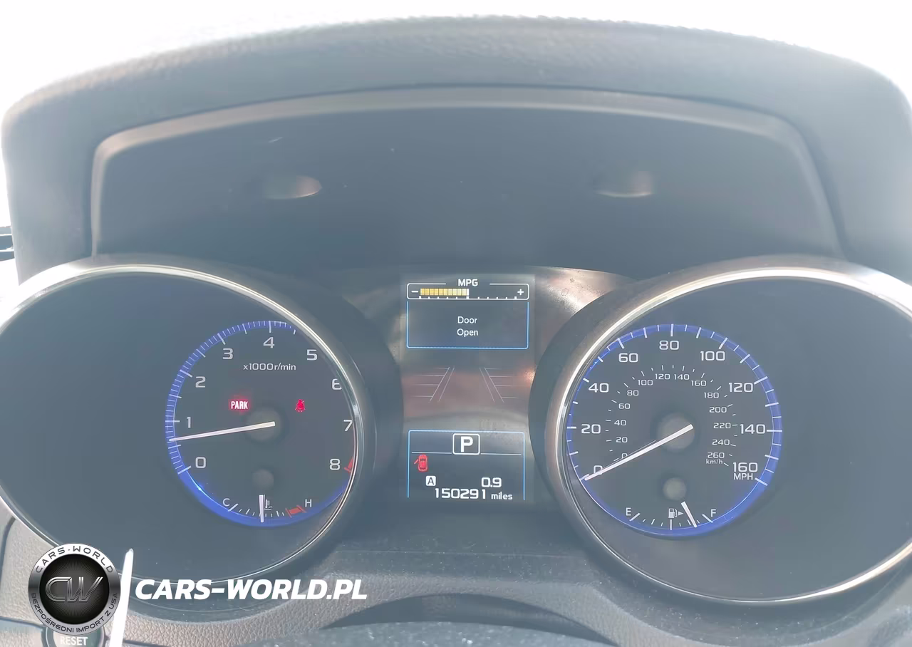 2017 Subaru Outback 3.6R Touring VIN:4S4BSETC4H3388328 - 7