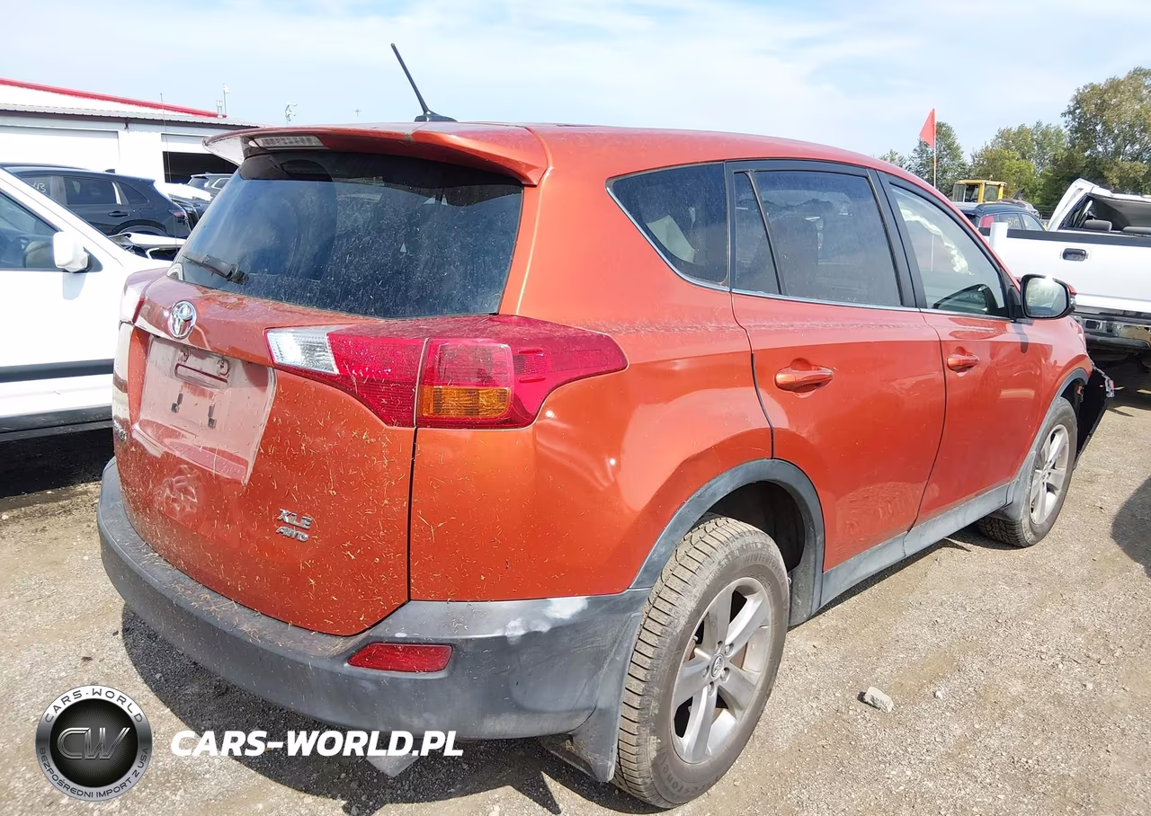 2015 Toyota Rav4 Xle VIN:JTMRFREV3FD108774 - 4
