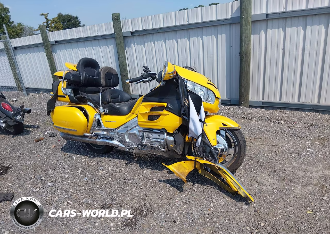 2002 Honda Gl1800 VIN:1HFSC47032A111075 - 2