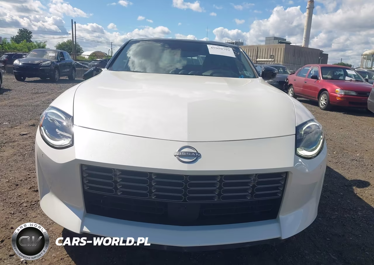 2025 Nissan Z Performance Manual Transmission VIN:JN1BZ4BH1SM410068 - 12