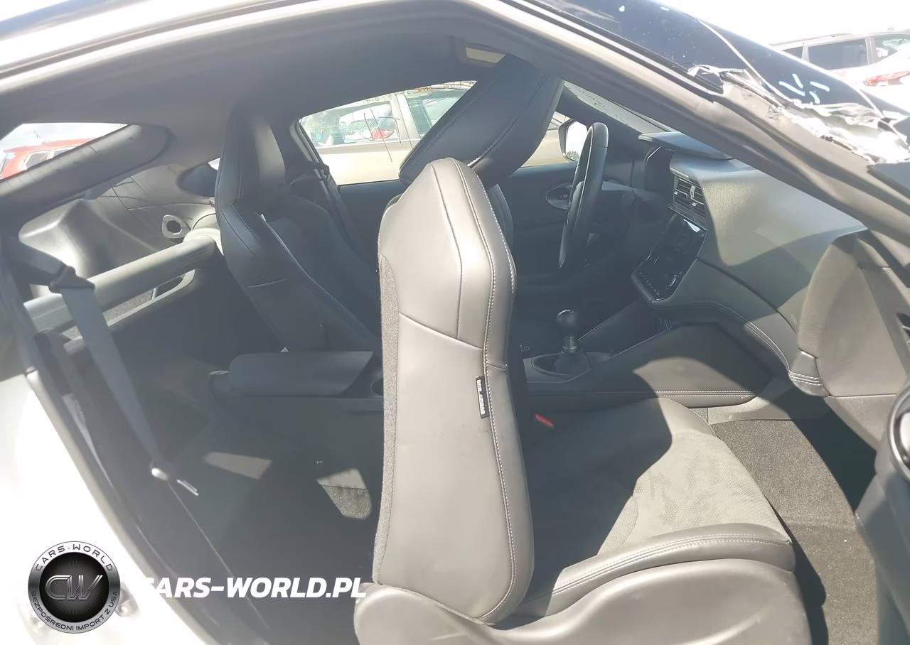 2025 Nissan Z Performance Manual Transmission VIN:JN1BZ4BH1SM410068 - 8