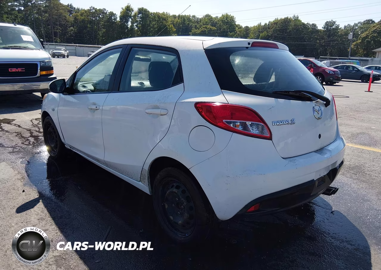 2014 Mazda Mazda2 Sport VIN:JM1DE1KY6E0174397 - 3