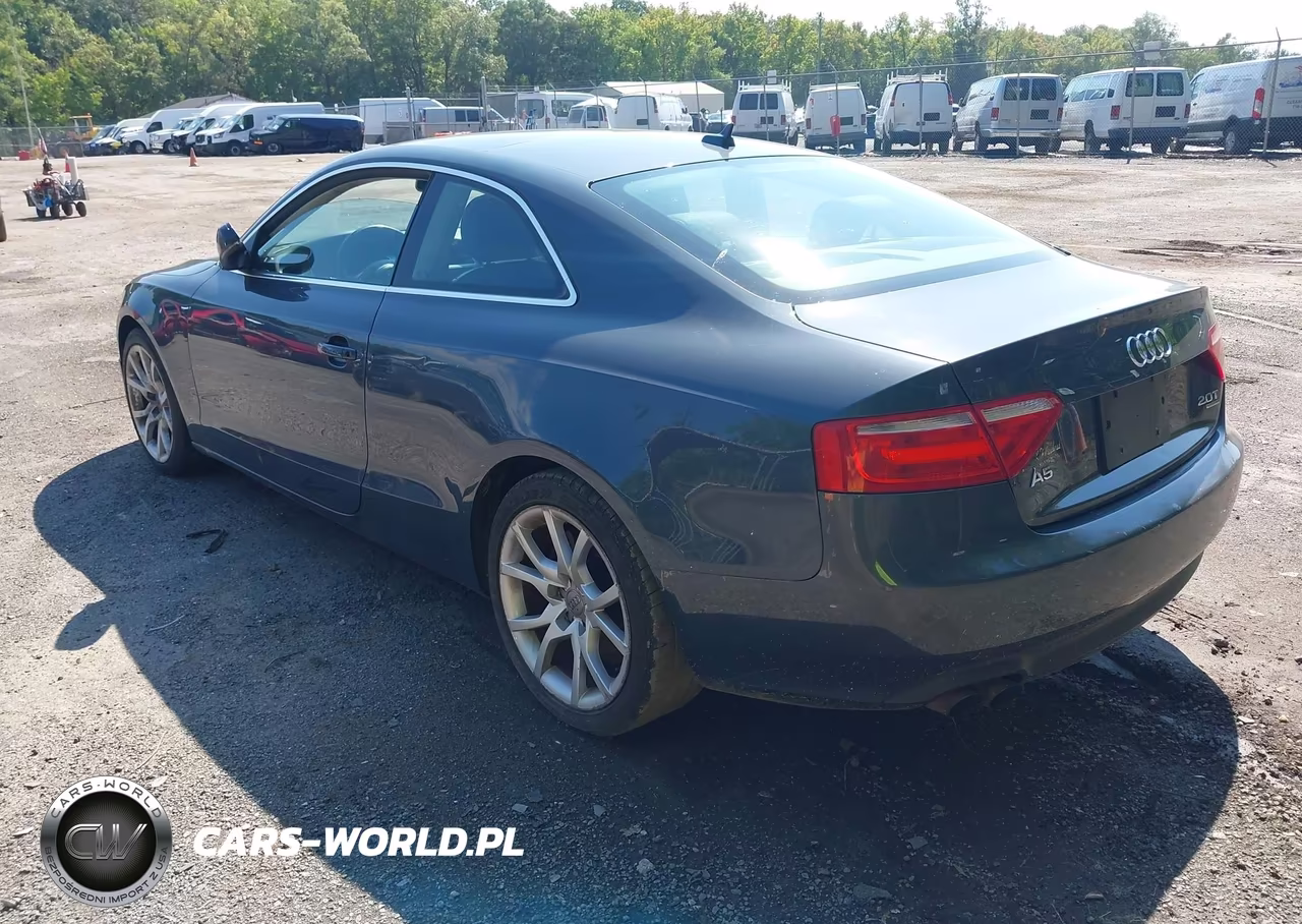 2011 Audi A5 Premium VIN:WAUCFAFR1BA030268 - 3