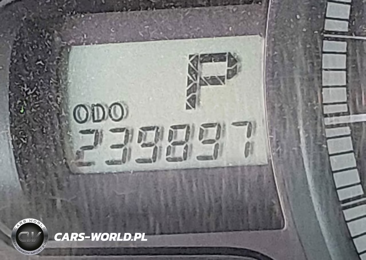 2011 Toyota Sienna Le V6 VIN:5TDKK3DC1BS091305 - 15