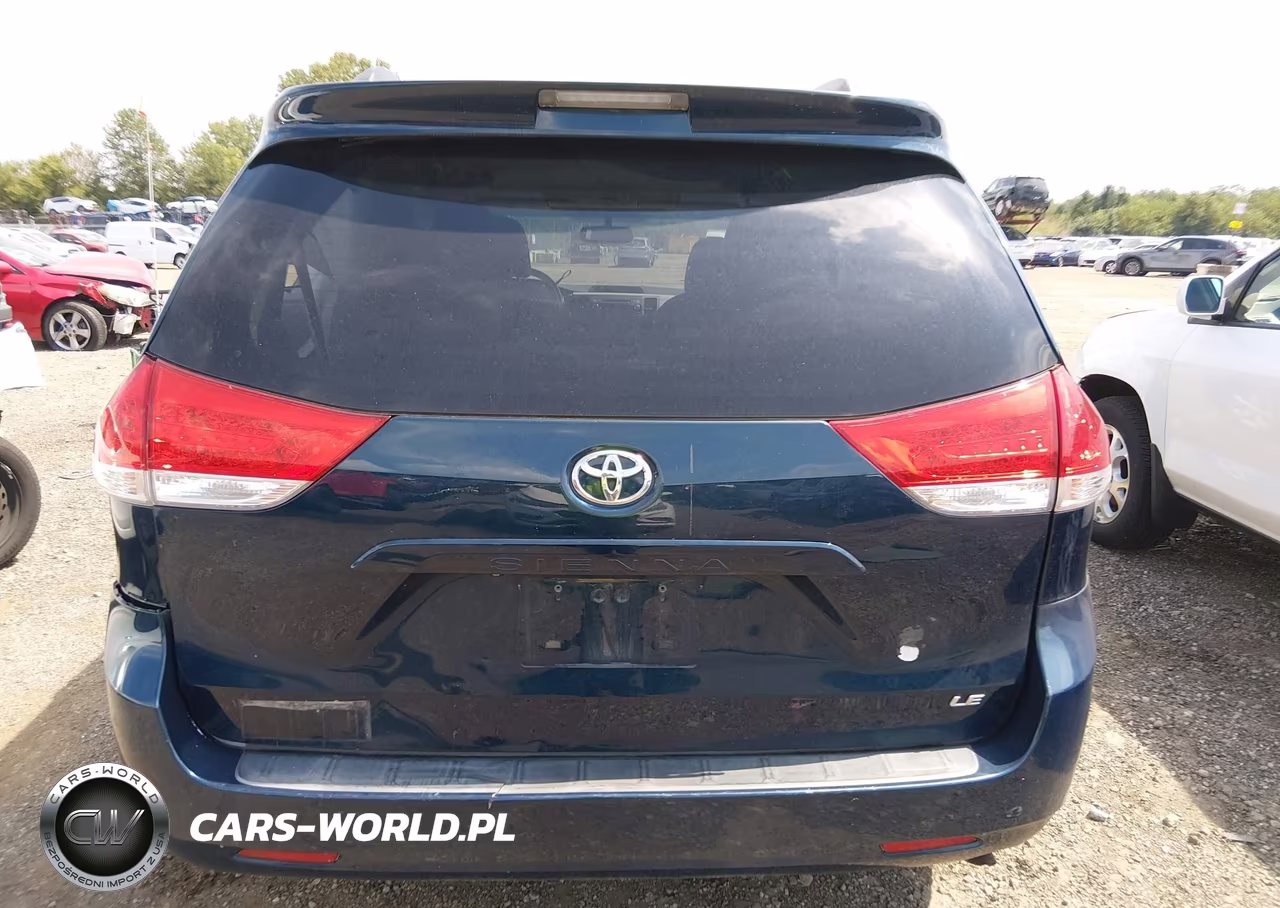 2011 Toyota Sienna Le V6 VIN:5TDKK3DC1BS091305 - 16