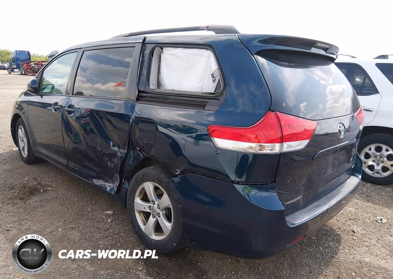 2011 Toyota Sienna Le V6 VIN:5TDKK3DC1BS091305 - 3