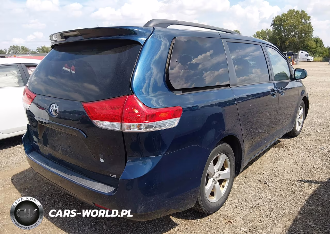 2011 Toyota Sienna Le V6 VIN:5TDKK3DC1BS091305 - 4