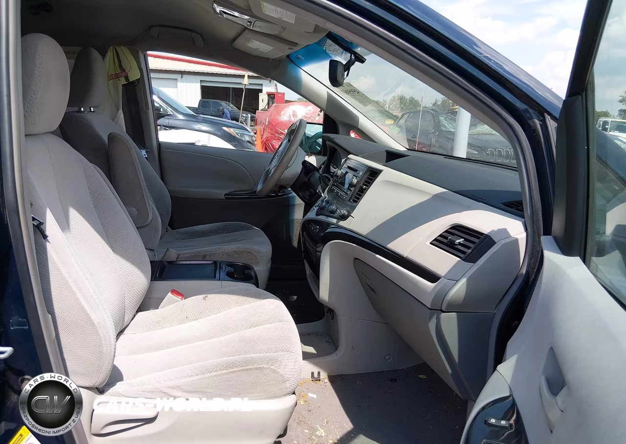 2011 Toyota Sienna Le V6 VIN:5TDKK3DC1BS091305 - 5