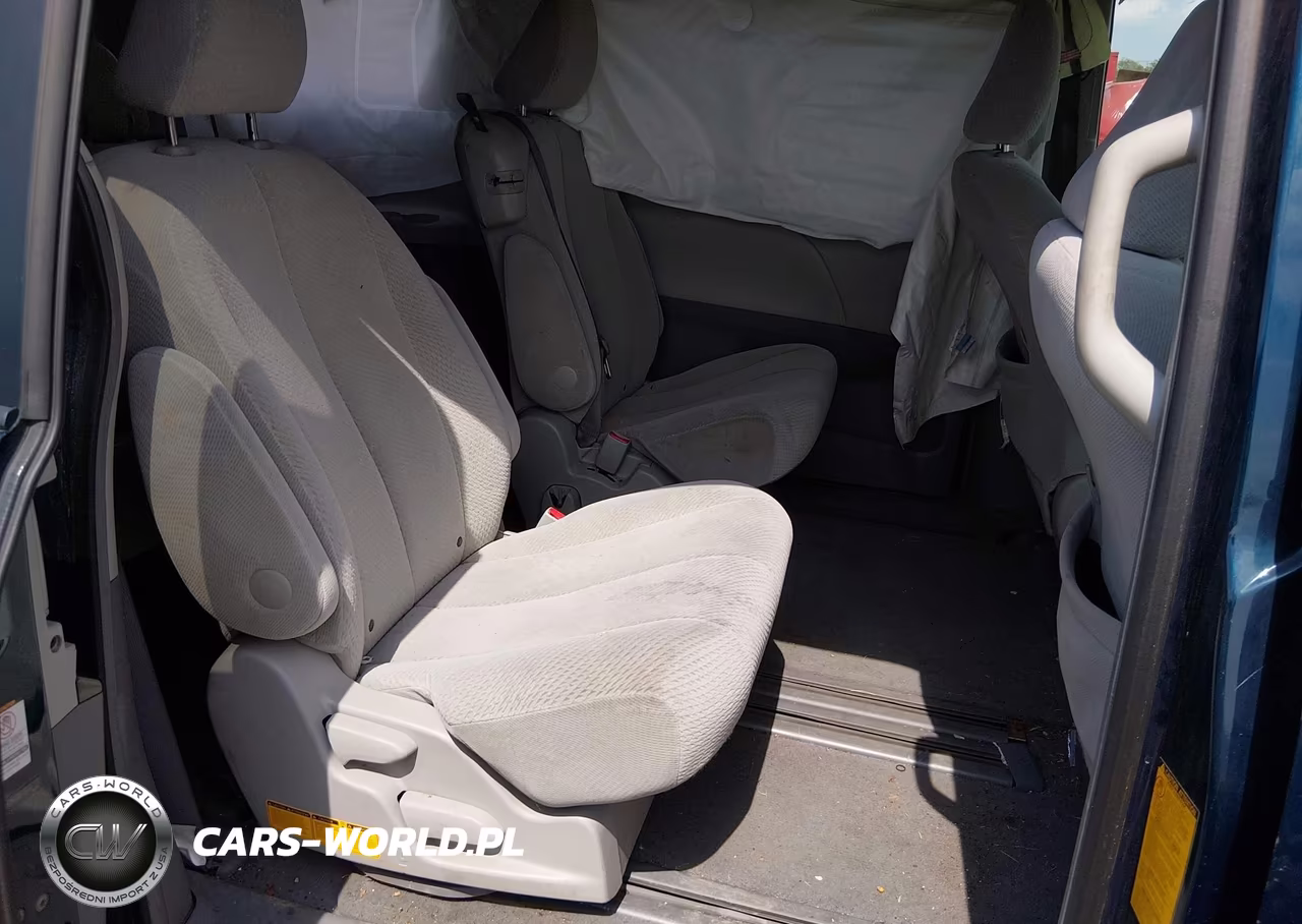 2011 Toyota Sienna Le V6 VIN:5TDKK3DC1BS091305 - 8