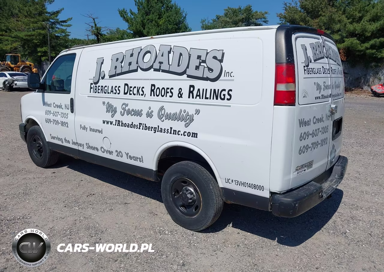 2011 Chevrolet Express 2500 Work Van VIN:1GCWGFCA4B1100614 - 3