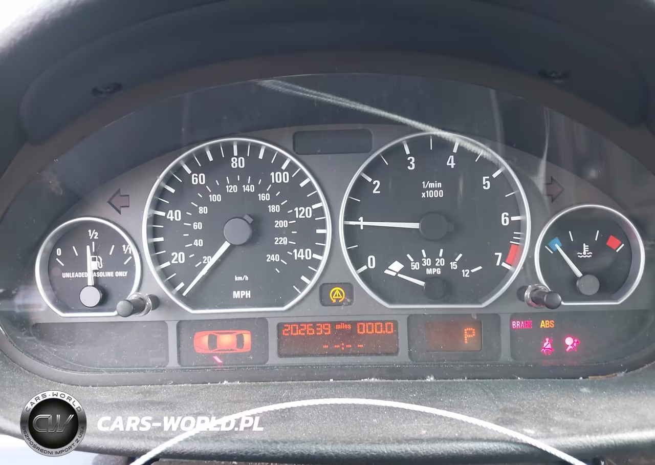 2005 BMW 330Xi VIN:WBAEW53485PN37579 - 7