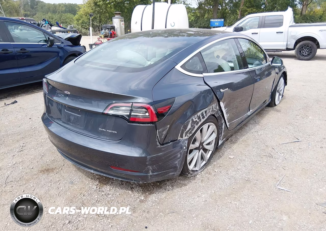 2018 Tesla Model 3 Long Range-Performance VIN:5YJ3E1EB5JF112035 - 4