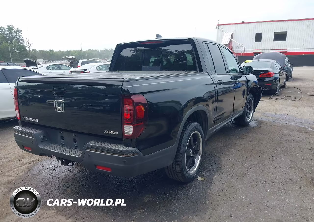 2018 Honda Ridgeline Black Edition VIN:5FPYK3F85JB004535 - 4