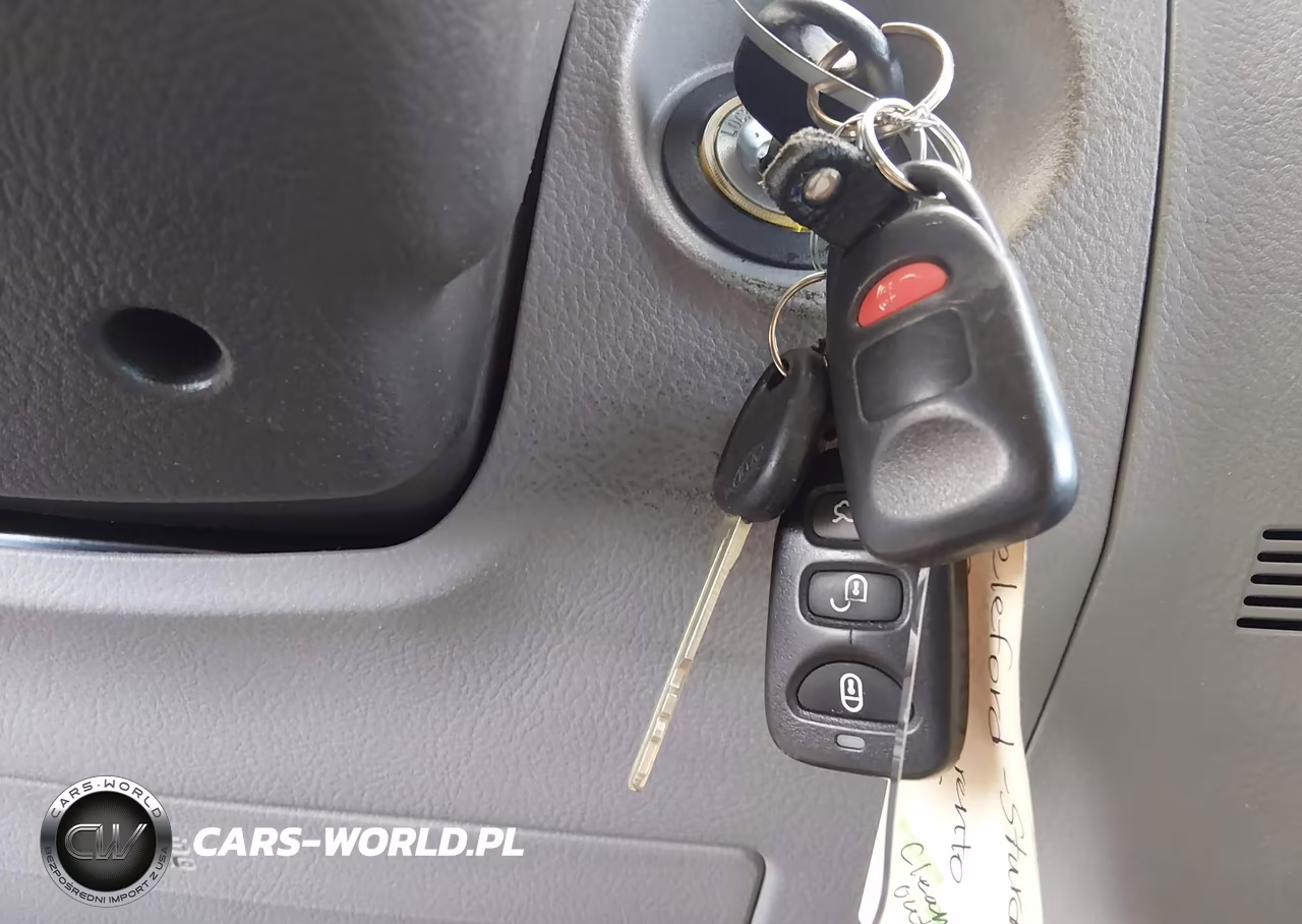 2008 Kia Sorento Lx VIN:KNDJD735685808022 - 11