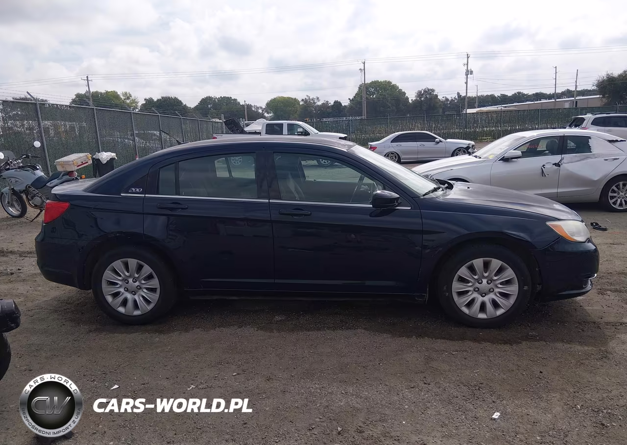 2014 Chrysler 200 Lx VIN:1C3CCBAB1EN122428 - 13