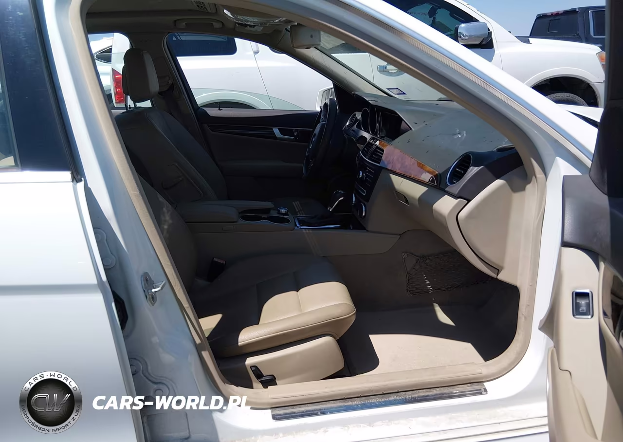 2013 Mercedes-Benz C 250 Sport VIN:WDDGF4HB3DA790605 - 5