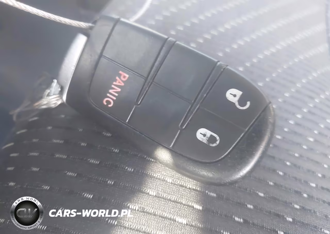 2018 Dodge Journey Se VIN:3C4PDCABXJT529108 - 10